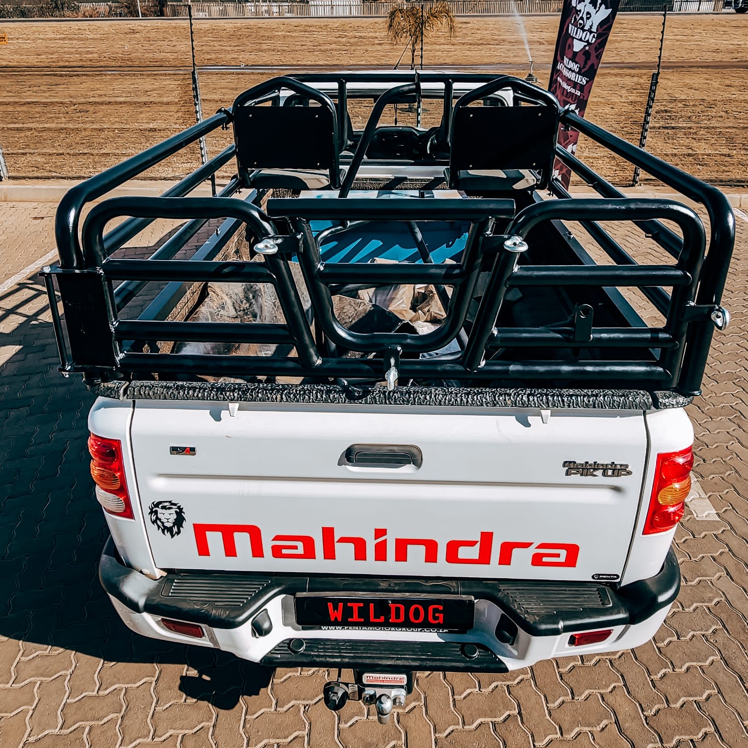 mahindra-trali